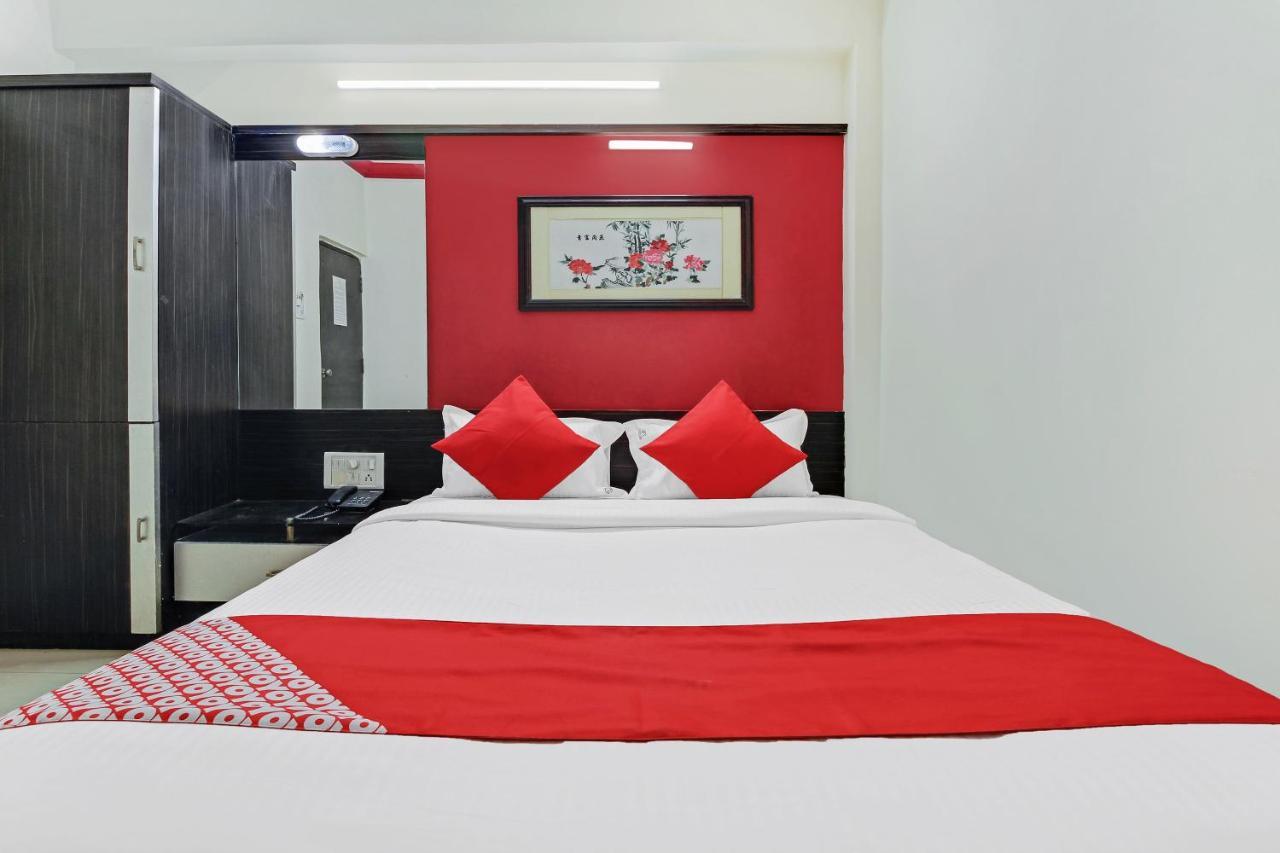 Oyo 48418 Sai Pritam Hotel Nashik Exterior photo
